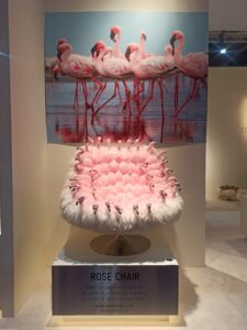 salon maison et objet fauteuil flamants rose